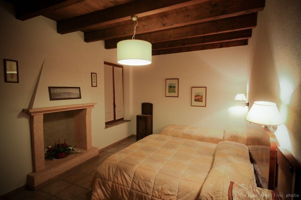 Agriturismo Cascina Boschi Lejlighed Volta Mantovana Eksteriør billede